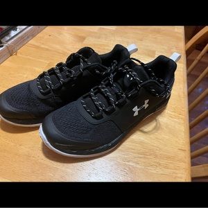 Men’s Under Armour “Charged” Sneakers SIZE 8.5